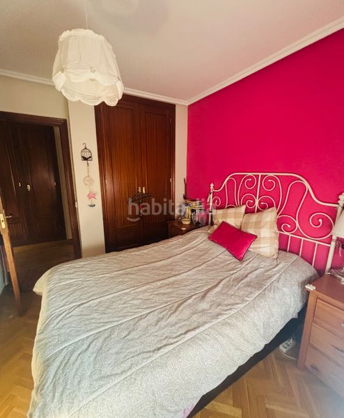 Foto aa1062bc-cc4d-4f70-8f26-e2686474fbaa. Pis amb calefacció aparcament piscina a Parquesol Valladolid