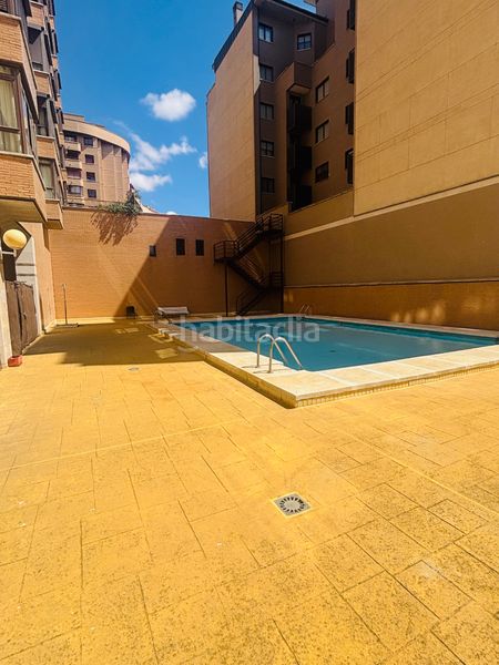 Foto f5ebe0b5-78e9-4572-a84b-42e159c43166. Pis amb calefacció aparcament piscina a Parquesol Valladolid