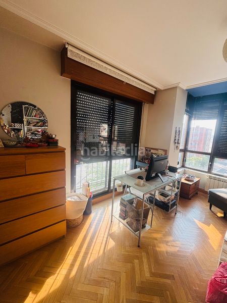 Foto fda7cf83-9241-4686-bae7-35ec7e29a48b. Pis amb calefacció aparcament piscina a Parquesol Valladolid