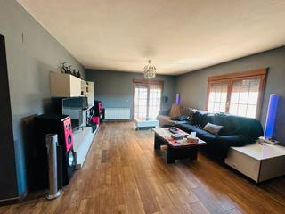 Chalet à Calle río ucero 854
