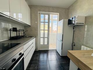 Appartement  Calle padre manjón. ¡gran oportunidad , piso reformado y esquivado para estrenar!