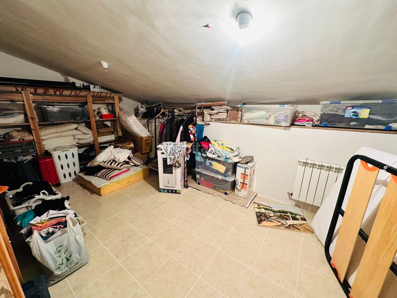 Foto ac50f568-c69d-4a96-910a-6e4c96f27c00. Chalet avec cheminée chauffage parking dans Tordesillas