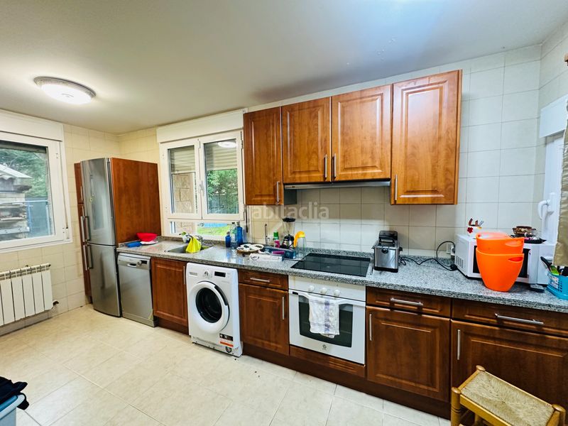 Foto ddbd1528-43cb-4bb9-b007-73e66d4d44a8. Chalet avec cheminée chauffage parking dans Tordesillas