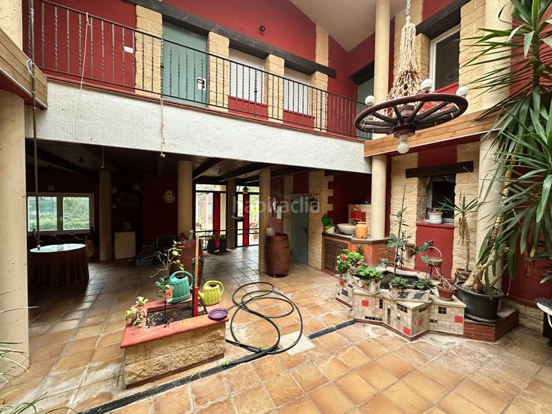 Foto def8d5c7-bad8-4dac-b575-ba3e641956d0. Chalet avec cheminée chauffage parking dans Tordesillas