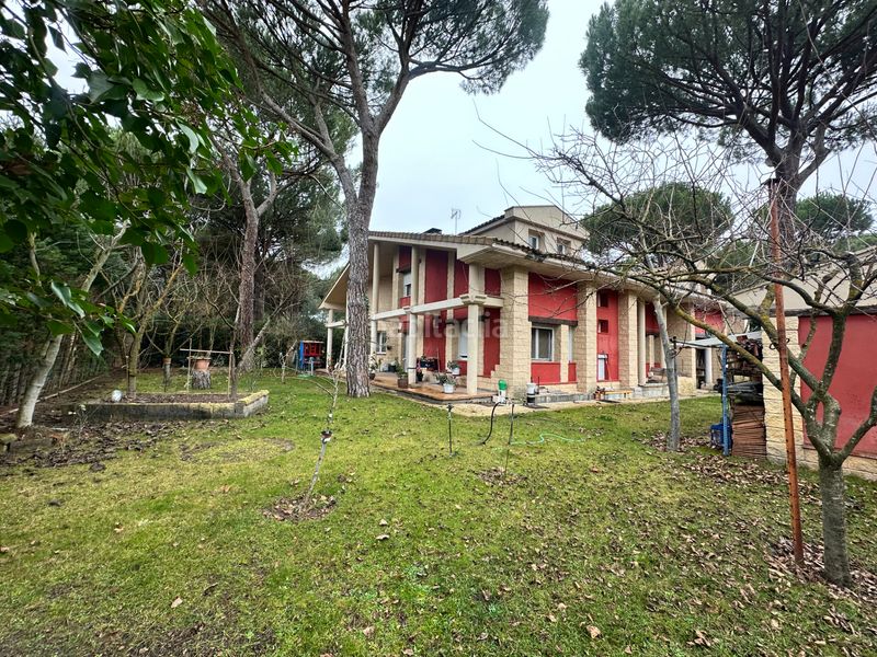 Foto f7b062aa-da9d-4bb1-b4c7-e770fab020dd. Chalet avec cheminée chauffage parking dans Tordesillas