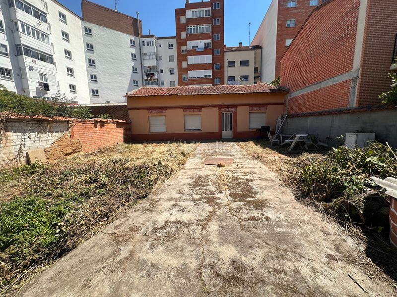 Foto ecf0361b-3a7d-471c-bd93-20d5b7b46904. Casa a La Victoria - Puente Jardín Valladolid