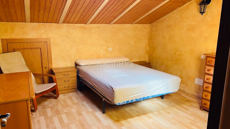Foto b2a1ac8a-4a96-43b7-a0d5-f7a4ea980318. Casa amb xemeneia calefacció piscina a Valdestillas