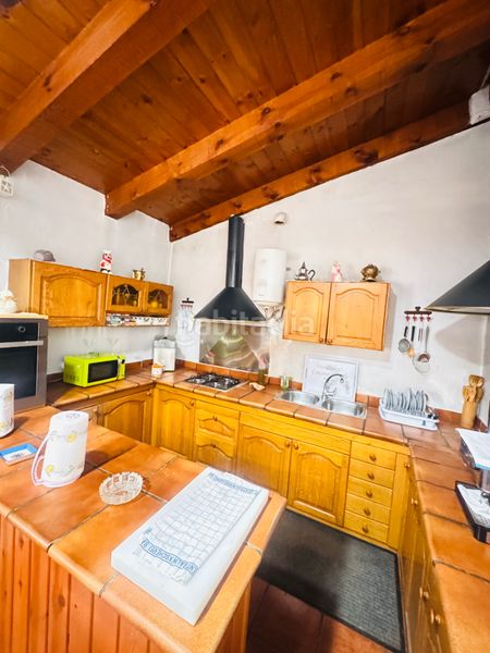 Foto 54288b74-b0d6-4781-8b99-fa55a3b7594e. Chalet avec cheminée chauffage parking piscine dans Tudela de Duero