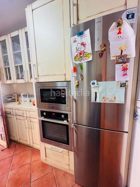 Foto c1fa1e91-6874-4a88-865e-ad8d5a335e94. Chalet avec cheminée chauffage parking piscine dans Tudela de Duero