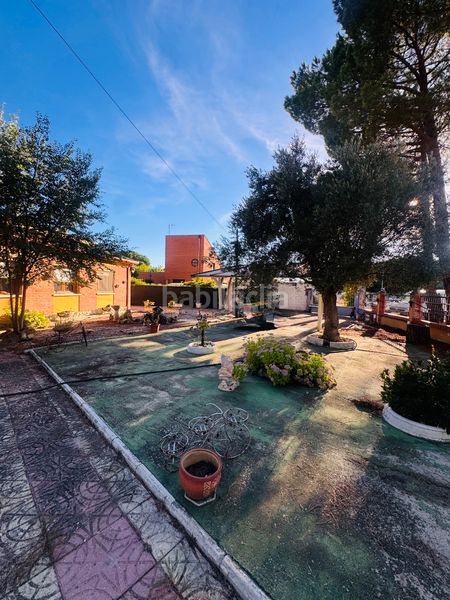 Foto f5b93b74-f068-46a0-8f65-d3eabd4f693f. Chalet avec cheminée chauffage parking piscine dans Tudela de Duero