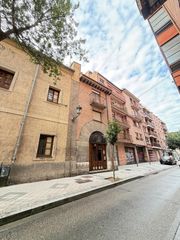 Piso  San martin. Excelente ubicacion en calle san martin con garaje