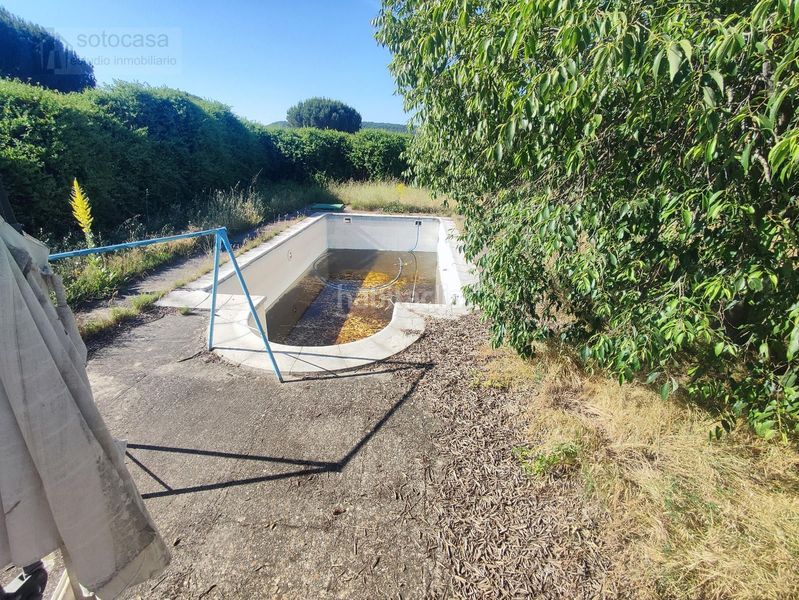 Foto 495503b7-a295-4177-81cc-4519a8be02a8. Xalet amb calefacció aparcament piscina a Traspinedo