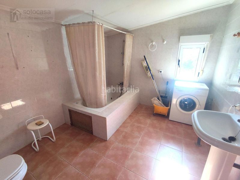 Foto d1cc911a-fa9b-4480-88bf-cce4fa8fc635. Xalet amb calefacció aparcament piscina a Traspinedo
