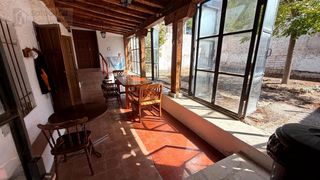 Casa  Extramuros. Casa de pueblo con patio de 100 metros !! 4 dormitorios. para ac