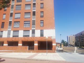 Aparcament cotxe  Juan ii de castilla. En valladolid