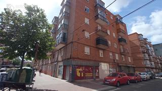 Local commercial à Cardenal cisneros 19. En valladolid