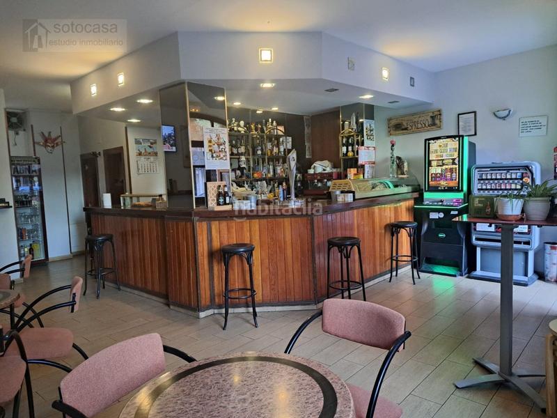 Foto 5830ca13-c7e7-43a4-9c0d-41b9287cf922. Local comercial local en venta !! en la calle quebrada nº 8. actualmente funcionando como bar.totalmente reformado, con aire acondicionado, electr en Valladolid