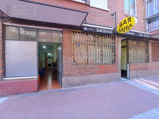 Locale commerciale in CALDERON DE LA BARCA