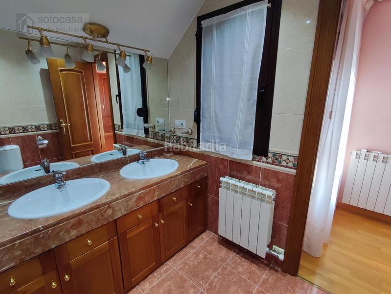 Foto 165f1a7c-fa1b-4098-a462-b98fb2746e77. Casa adossada amb calefacció aparcament a Parque Alameda - Paula López Valladolid