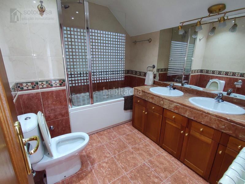 Foto 70e480f5-a96e-4537-b820-84dd451c83b1. Casa adossada amb calefacció aparcament a Parque Alameda - Paula López Valladolid