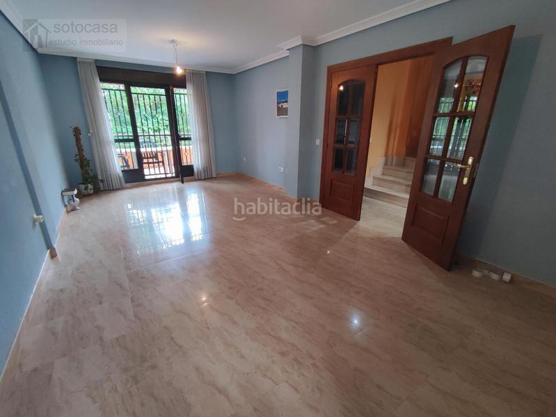 Foto be4b8869-9cc0-4789-9d31-9189692f8fb7. Casa adossada amb calefacció aparcament a Parque Alameda - Paula López Valladolid