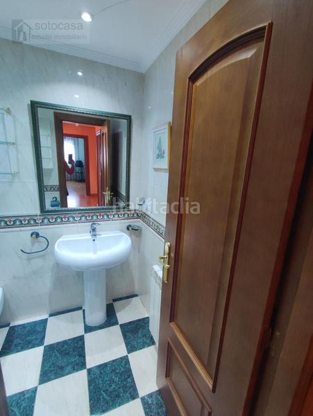 Foto c2bbed48-c80b-4c47-b5cd-4292f446bbca. Casa adossada amb calefacció aparcament a Parque Alameda - Paula López Valladolid
