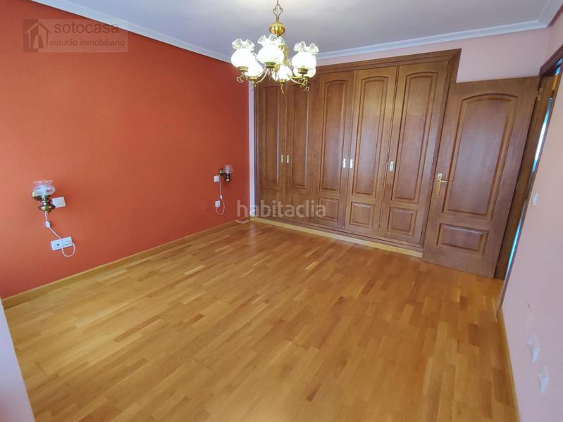 Foto d1e19c9a-97f6-4c19-bd51-c8acf599f1ae. Casa adossada amb calefacció aparcament a Parque Alameda - Paula López Valladolid