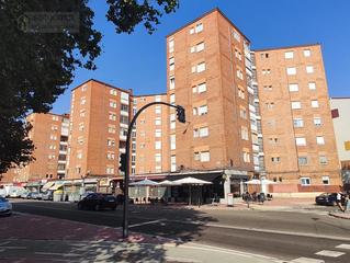 Pis  Palencia. Piso av. palencia 4 dorm. 2 baños. exterior.