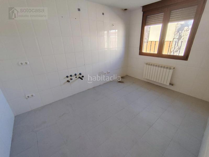 Foto 314d6fd2-3cba-4bcf-afe6-35982e834e1f. Semi detached house with heating parking in Corcos