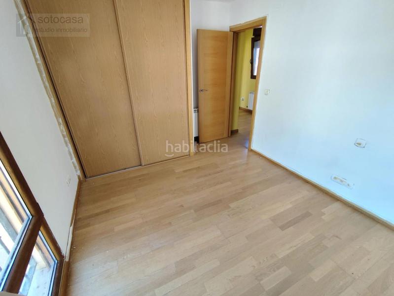 Foto 6f626937-83e7-45e2-a76f-c984901a2e85. Semi detached house with heating parking in Corcos