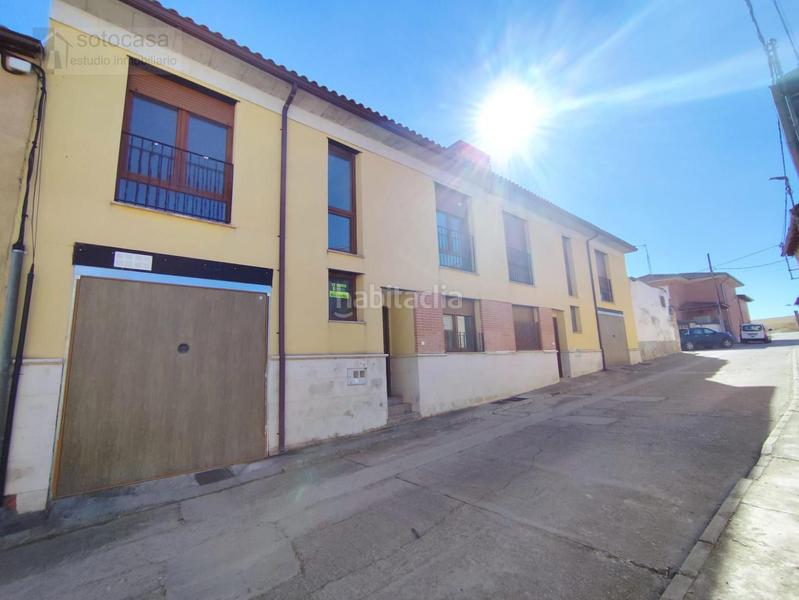 Foto 857239e3-ec78-4890-ab43-9078fda3f414. Semi detached house with heating parking in Corcos