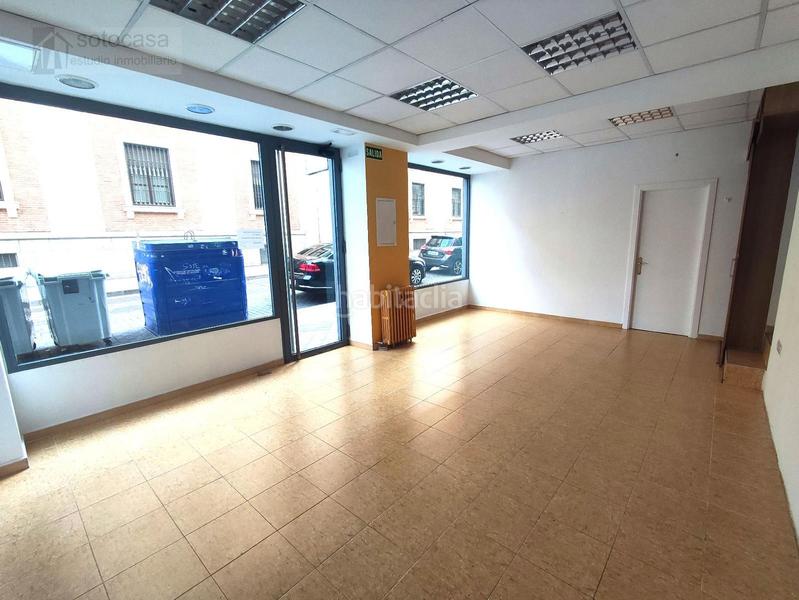 Foto 7ff9db22-3d8d-43eb-b475-a957d1807f48. Alquiler local comercial en felpe ii 15 en San Martín Valladolid