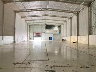 Nau industrial en Revilla. Nave industrial de 1.080 m2 en trascueto