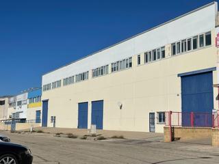 Nau industrial a Ontígola. Impecable nave logística de 3.780 m2 en venta