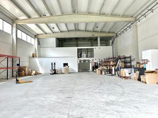 Nau industrial en Ramales de la Victoria. Moderna nave industrial en el polgono del alto asn ramales de