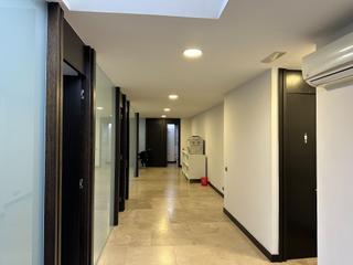 Lloguer Oficina a Bezana - Prezanes. Oficina de 100 m2 impecable lista para entrar.
