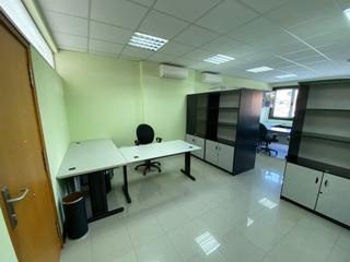 Location Bureau à Astillero (El). Oficina de 45 m2 en guarnizo