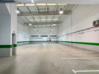Miete Fabrikhalle in Igollo. Nave 625 m2 en la esprilla con todas las instalaciones