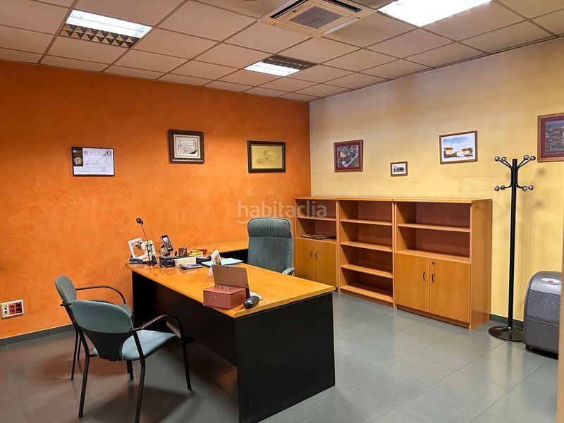 Foto 0caf040c-9be8-4b86-960f-3de0c094ef46. Location bureau dans Centro Torrelavega