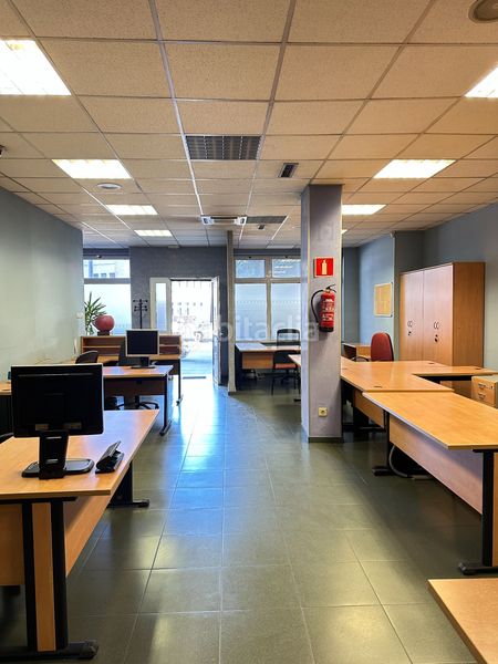 Foto 1824e568-405e-4de5-aab6-db36784780fd. Location bureau dans Centro Torrelavega