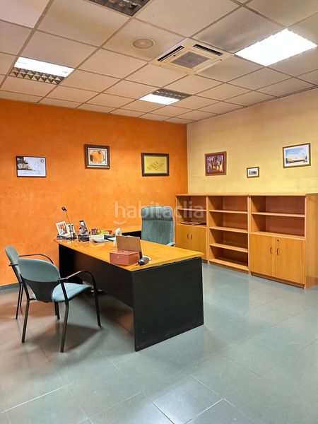 Foto 98f5df1a-2f77-457b-a577-f7e1115bf771. Location bureau dans Centro Torrelavega