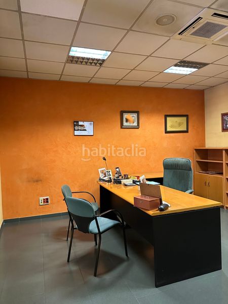 Foto be292d7a-2b8a-40fc-b025-5570049a0922. Miete büro in Centro Torrelavega