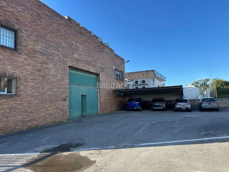 Foto 3d5f692a-9fe1-4f0c-acbb-cbc18469d838. Industrial building in Cartes