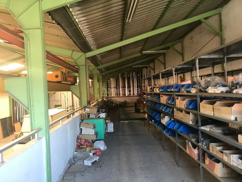 Foto d68b3e9c-c891-45c1-975a-c70f573ac130. Industrial building in Cartes