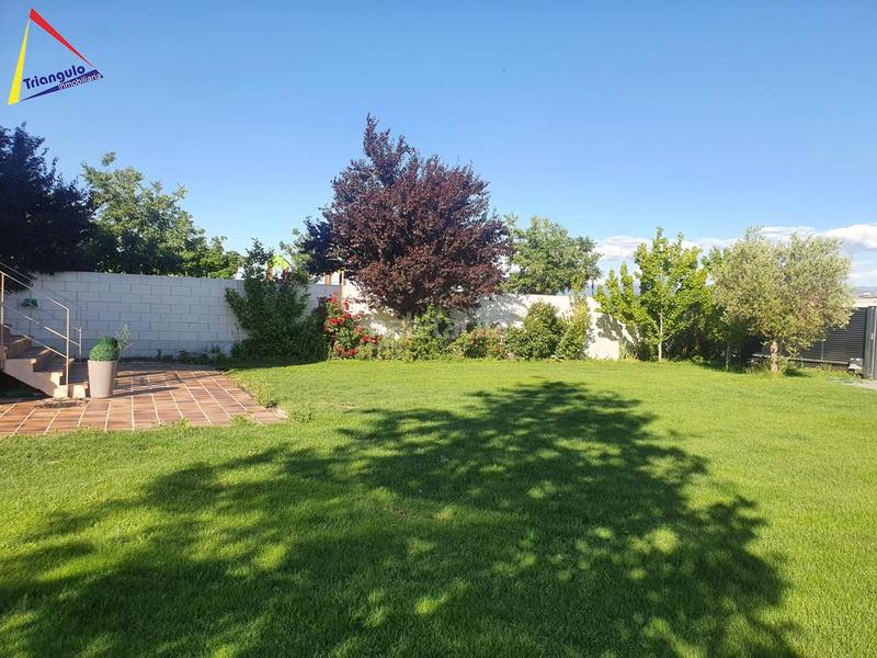 Foto a37cb12e-95c8-4088-8fc6-10db6d95c35b. Doppelhaus mit heizung parking in Encinillas