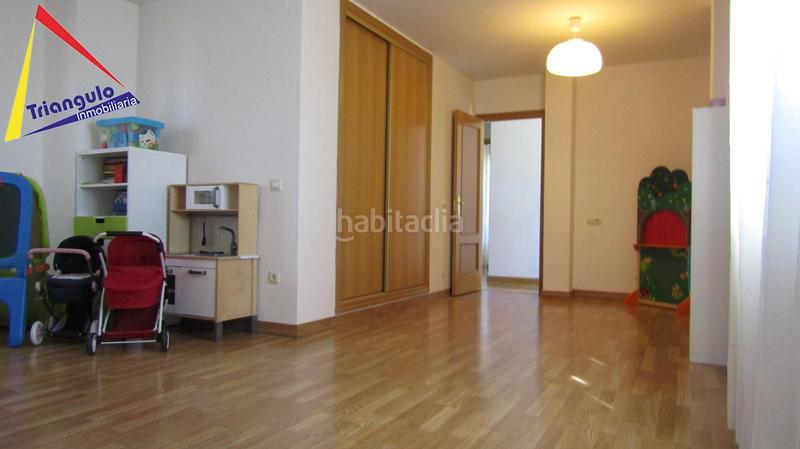 Foto f94b67da-1b8d-4d14-a890-04c7355a68a2. Doppelhaus mit heizung parking in Encinillas