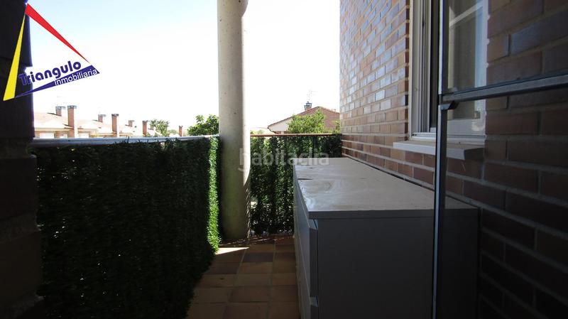 Foto 09d50fc8-f38e-442e-9c32-32655ecd5385. Maison jumelée avec chauffage parking dans Encinillas