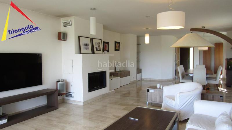 Foto 133b6ad5-fcb5-4bbd-96b7-a4e2f2afd14d. Maison jumelée avec chauffage parking dans Encinillas