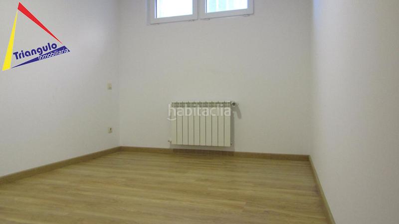 Foto d0fdc0e3-6ab3-46ad-b088-97fdd7d3f70b. Maison jumelée avec chauffage parking dans Encinillas