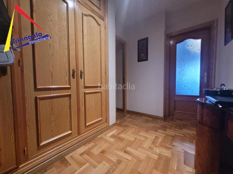 Foto 4b929560-5a77-410f-8e12-82f7dbb8e061. Miete etagenwohnung mit heizung parking in San Cristóbal De Segovia